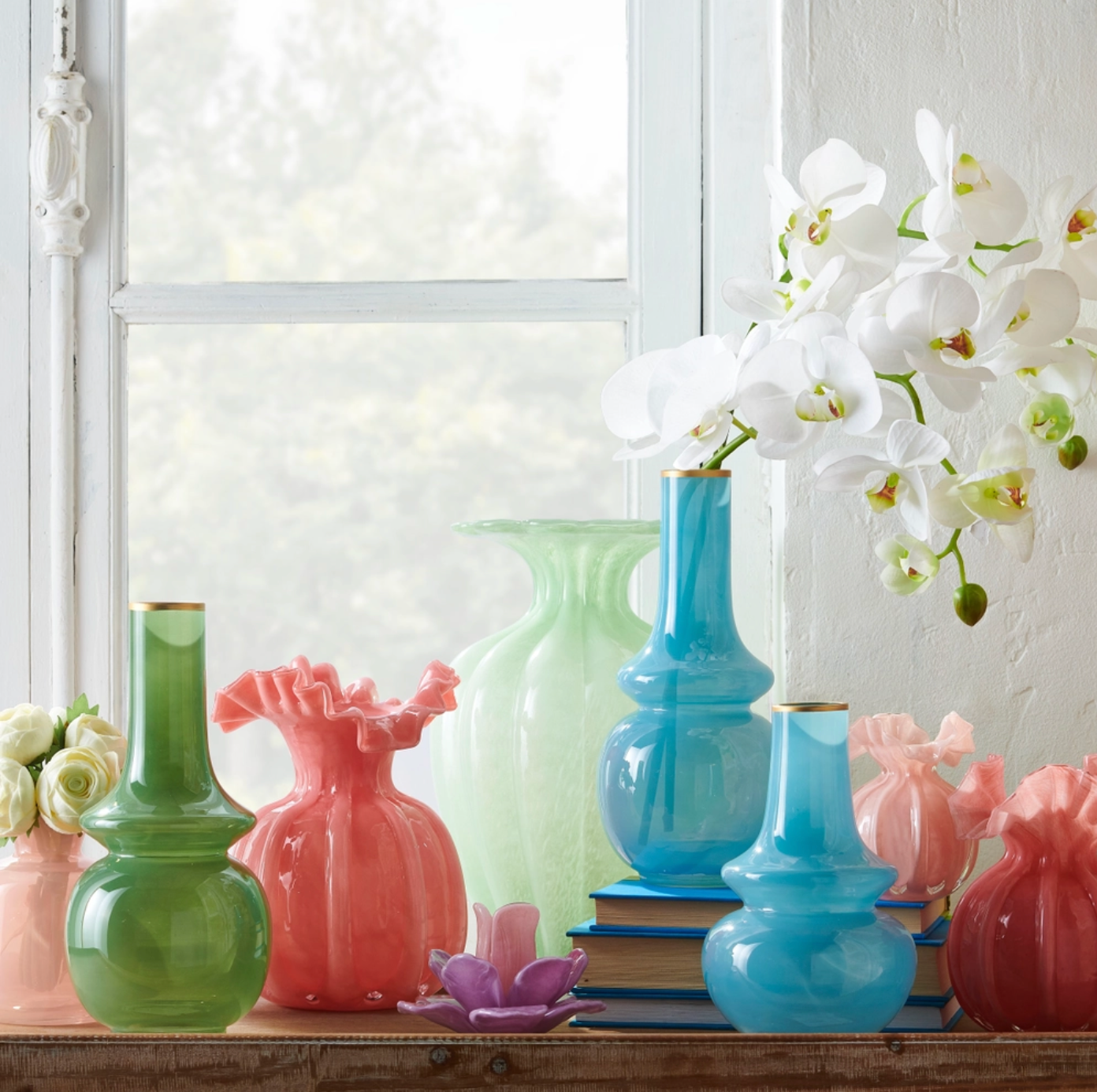10.5" Green Bud Vase With Gold Rim