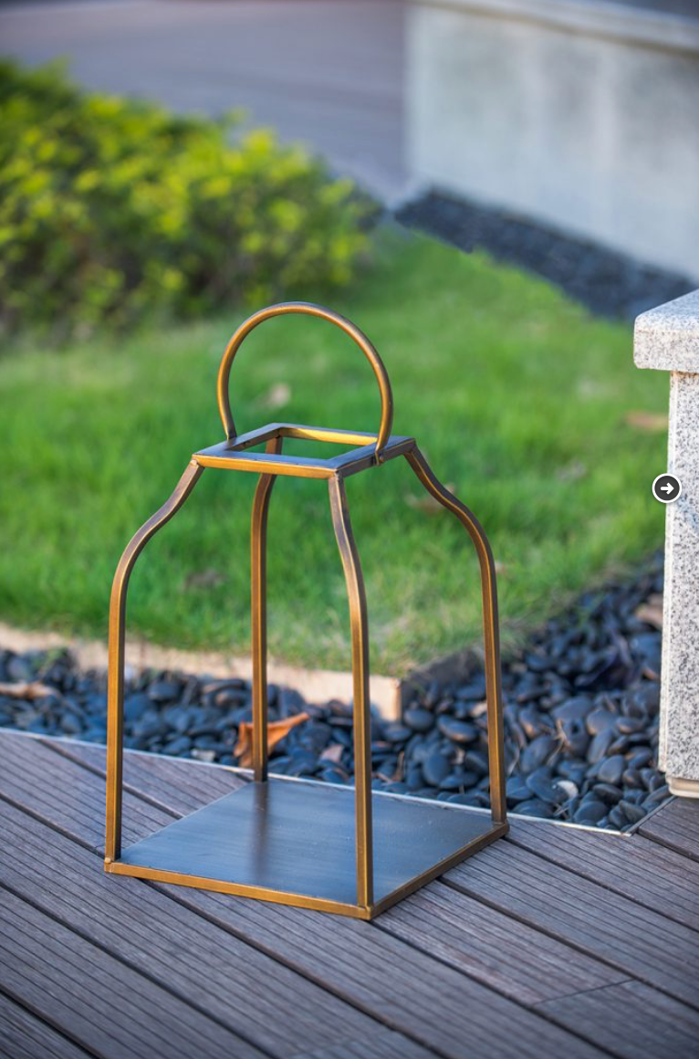 King Cottage Lantern (2 Sizes)