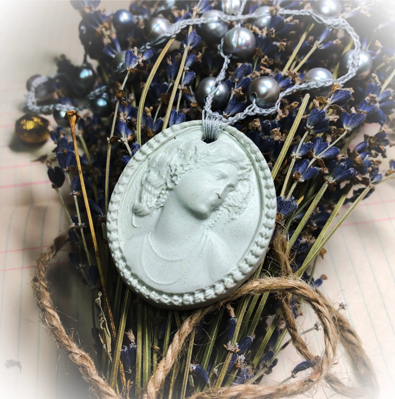 Cameos 6x10 IOD Mould by Iron Orchid Designs
