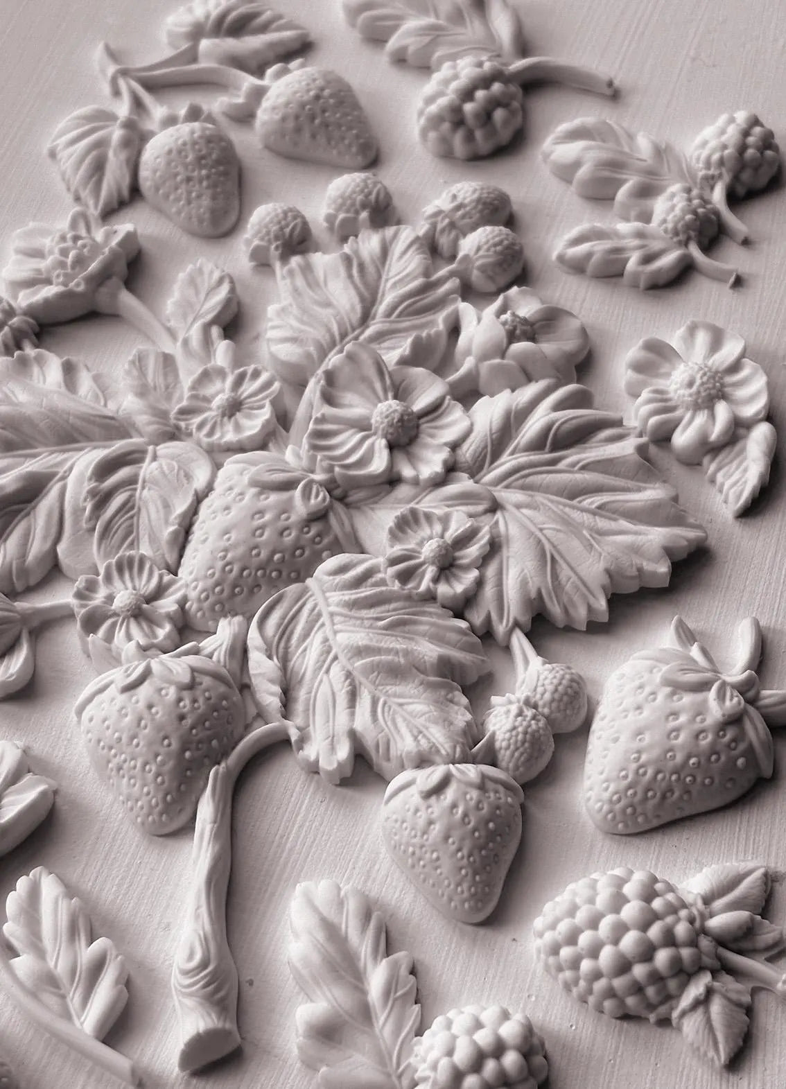 Wild Berries 6x10 IOD Mould by Iron Orchid Designs