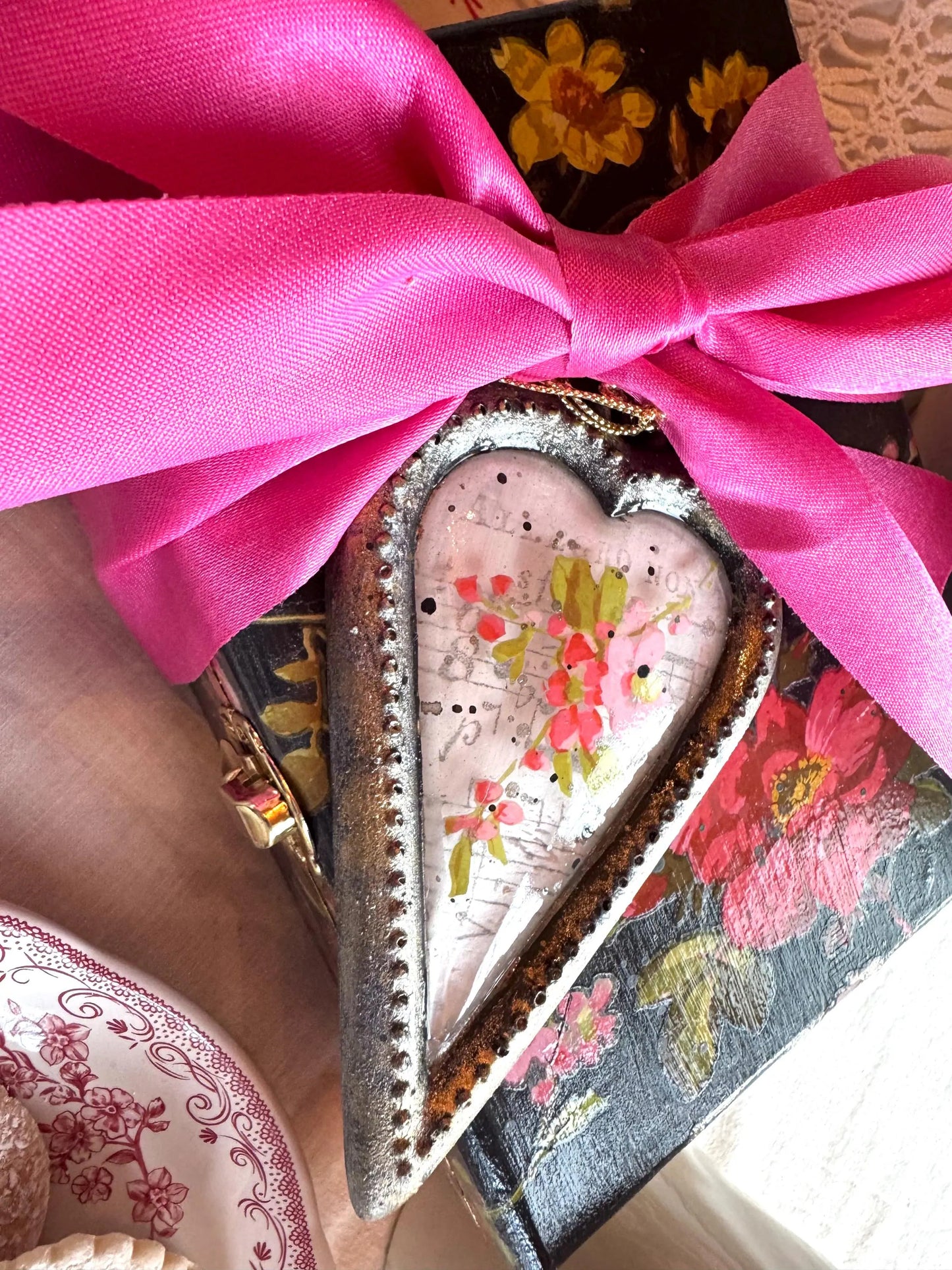 Bibelots 2 6x10 IOD Mould by Iron Orchid Designs