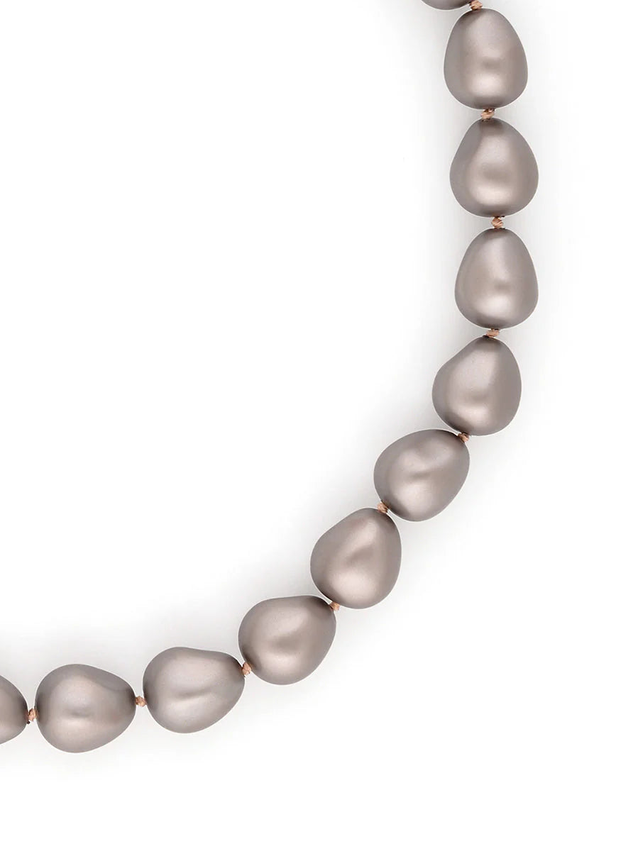Classically Chic Pearl Strand Necklace - Champagne