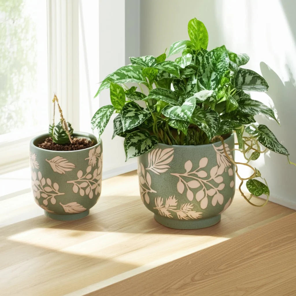 Green & White Ceramic Planter Pot w/ Textured Leaves (2 Sizes)